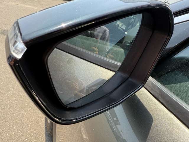 シトロエン Ｃ５　Ｘ シャイン　パック R4年 (東北) 99