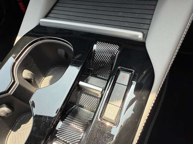 シトロエン Ｃ５　Ｘ シャイン　パック R4年 (東北) 99