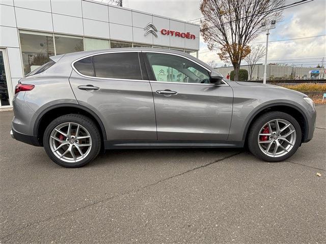 アルファロメオ ステルヴィオ ファースト エディション ４ＷＤ H30年 (東北) 99