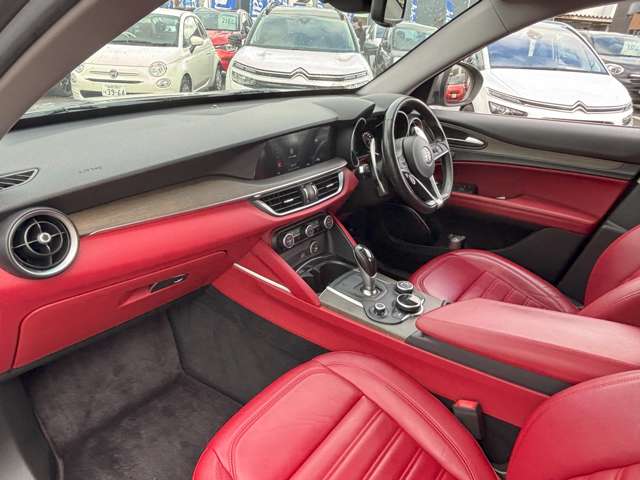 アルファロメオ ステルヴィオ ファースト エディション ４ＷＤ H30年 (東北) 99