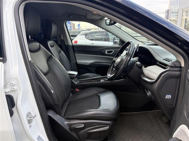 ジープ コンパス ロンジチュード R3年 (東北) 99