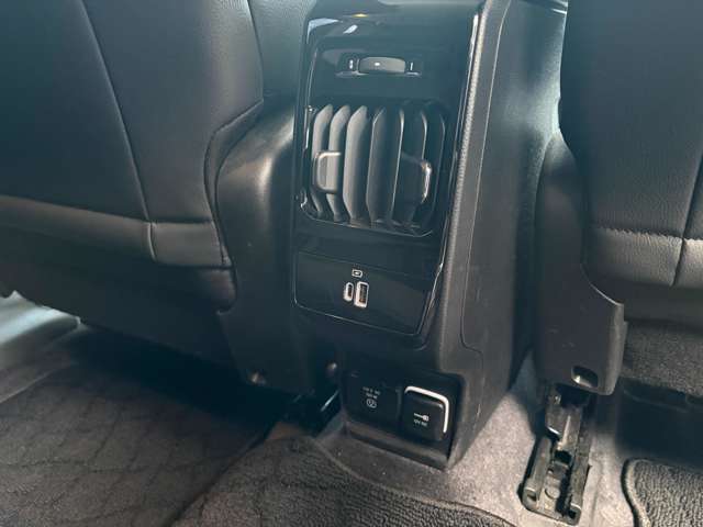 ジープ コンパス ロンジチュード R3年 (東北) 99