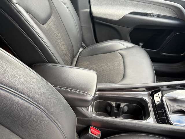 ジープ コンパス ロンジチュード R3年 (東北) 99