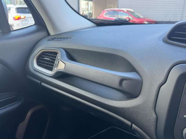 ジープ レネゲード リミテッド H28年 (東北) 99