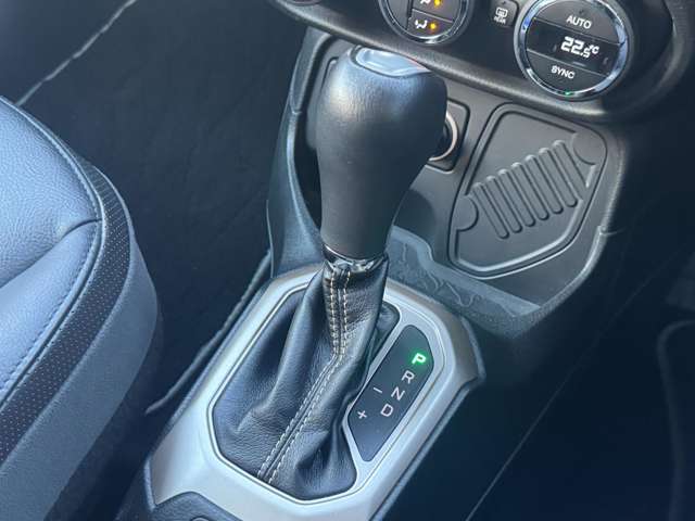 ジープ レネゲード リミテッド H28年 (東北) 99