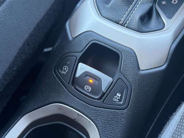 ジープ レネゲード リミテッド H28年 (東北) 99