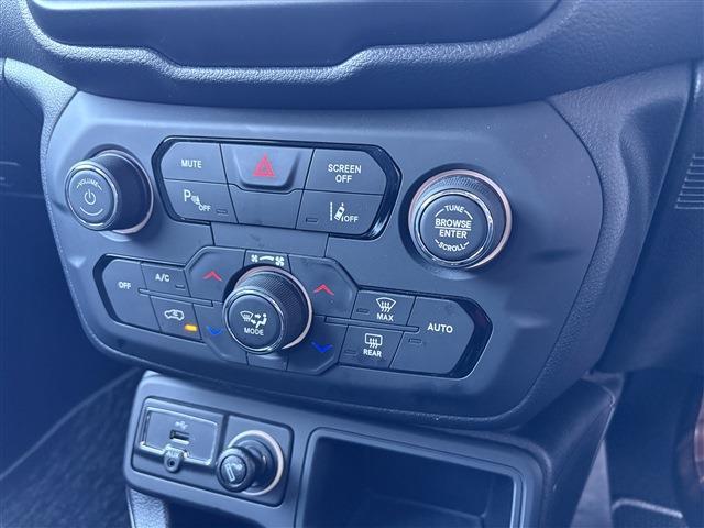 ジープ レネゲード リミテッド R3年 (東北) 99