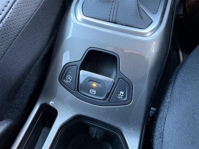 ジープ レネゲード リミテッド R3年 (東北) 99