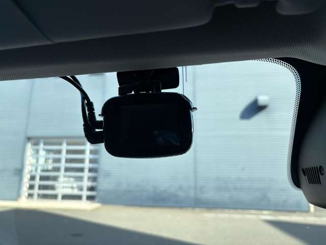 ジープ レネゲード リミテッド R3年 (東北) 99