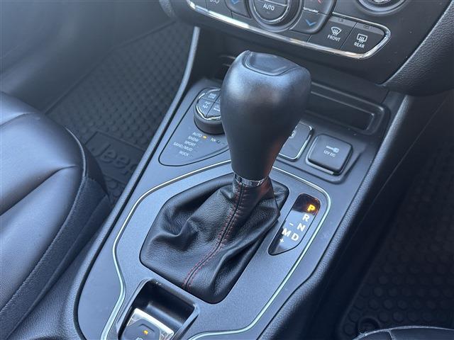 ジープ チェロキー トレイルホーク ４ＷＤ R1年 (東北) 99