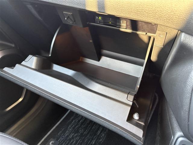 ジープ レネゲード リミテッド R3年 (東北) 99