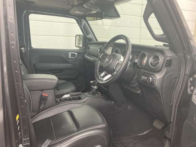 ジープ ラングラー　アンリミテッド アンリミテッド サハラ ３．６Ｌ ４ＷＤ R2年 (東北) 99