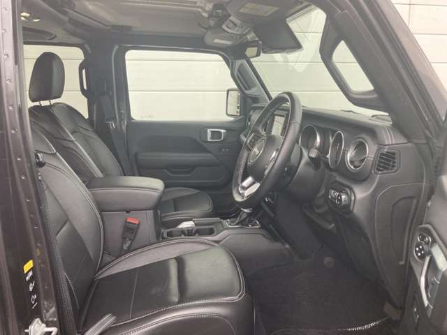 ジープ ラングラー　アンリミテッド アンリミテッド サハラ ３．６Ｌ ４ＷＤ R2年 (東北) 99