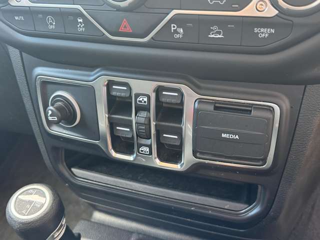 ジープ ラングラー　アンリミテッド アンリミテッド アイランダー ４ＷＤ R3年 (東北) 99