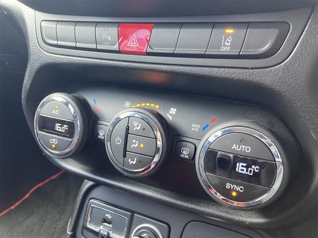 ジープ レネゲード トレイルホーク ４ＷＤ H29年 (東北) 99