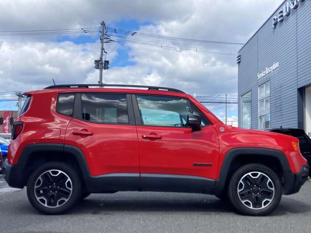 ジープ レネゲード トレイルホーク ４ＷＤ H29年 (東北) 99