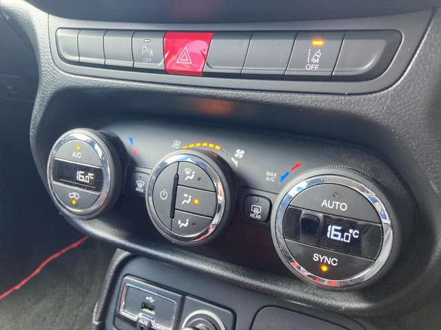 ジープ レネゲード トレイルホーク ４ＷＤ H29年 (東北) 99