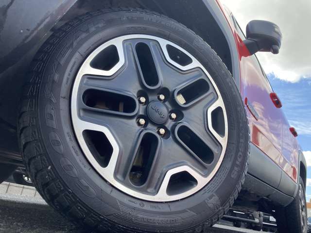 ジープ レネゲード トレイルホーク ４ＷＤ H29年 (東北) 99