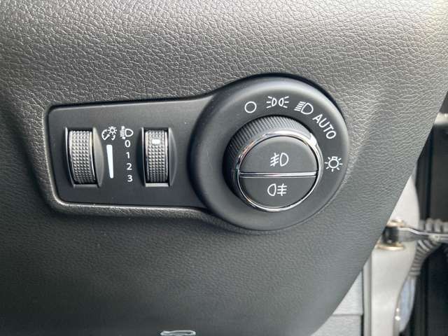 ジープ コンパス リミテッド ４ＷＤ R3年 (東北) 99