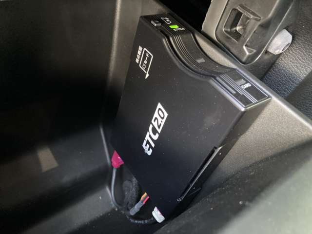 ジープ ラングラー　アンリミテッド アンリミテッド サハラ ２．０Ｌ ４ＷＤ R4年 (東北) 99