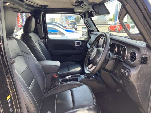 ジープ ラングラー　アンリミテッド アンリミテッド サハラ ２．０Ｌ ４ＷＤ R4年 (東北) 99