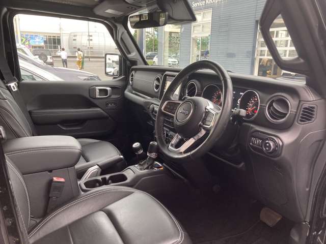 ジープ ラングラー　アンリミテッド アンリミテッド サハラ ２．０Ｌ ４ＷＤ R2年 (東北) 99