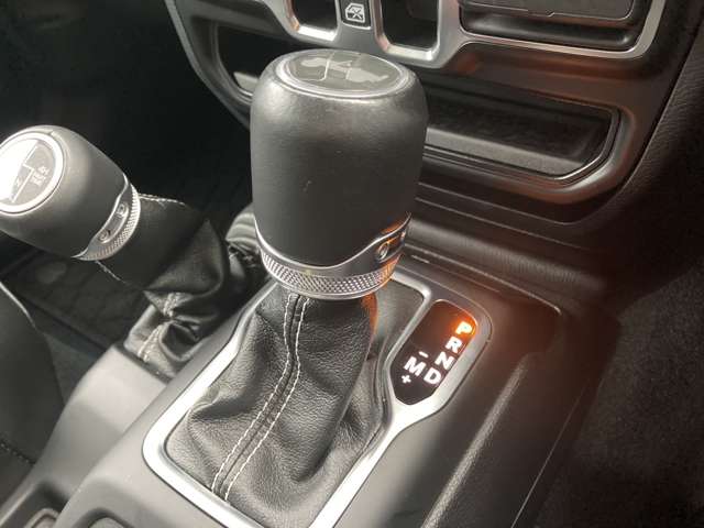 ジープ ラングラー　アンリミテッド アンリミテッド サハラ ２．０Ｌ ４ＷＤ R2年 (東北) 99