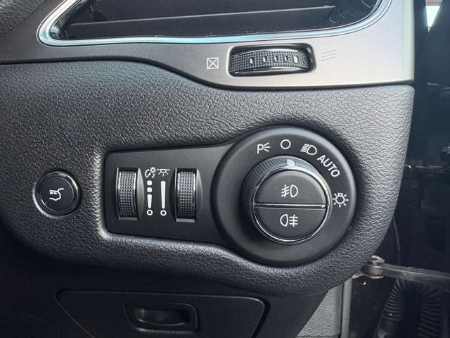 ジープ チェロキー リミテッド ４ＷＤ R3年 (東北) 99