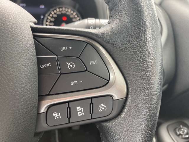 ジープ レネゲード リミテッド R2年 (東北) 99