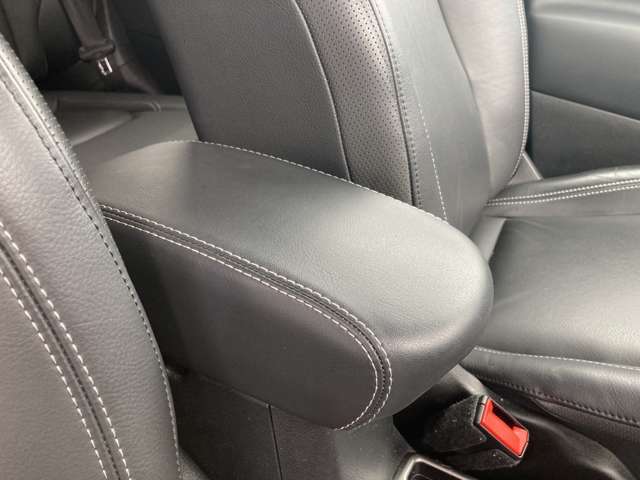 ジープ レネゲード リミテッド R2年 (東北) 99