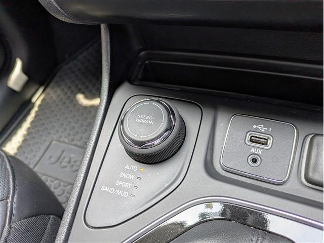 ジープ チェロキー ナイトイーグル ４ＷＤ R2年 (東北) 99