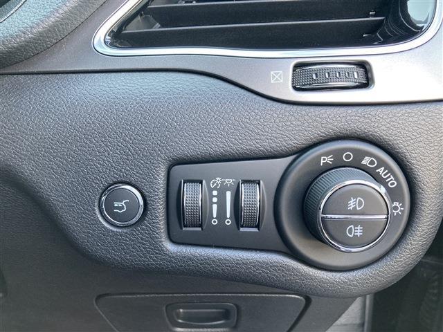 ジープ チェロキー リミテッド ４ＷＤ R1年 (東北) 99