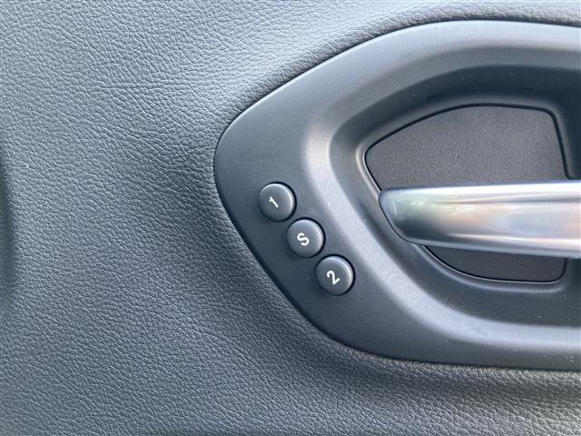 ジープ チェロキー リミテッド ４ＷＤ R1年 (東北) 99