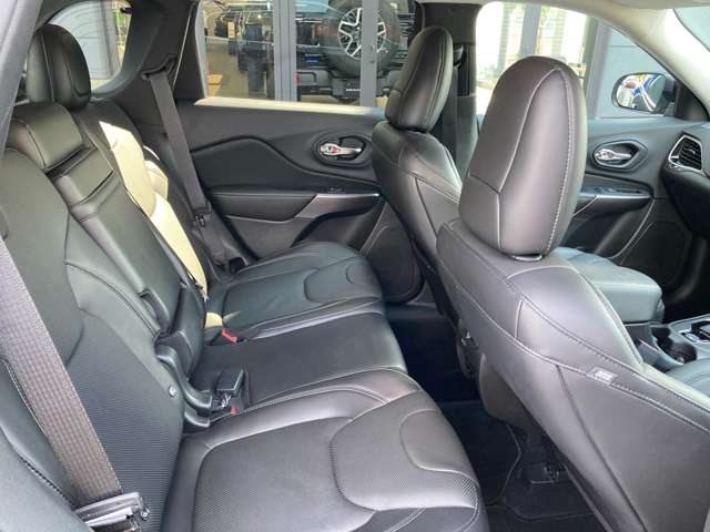 ジープ チェロキー リミテッド ４ＷＤ R1年 (東北) 99