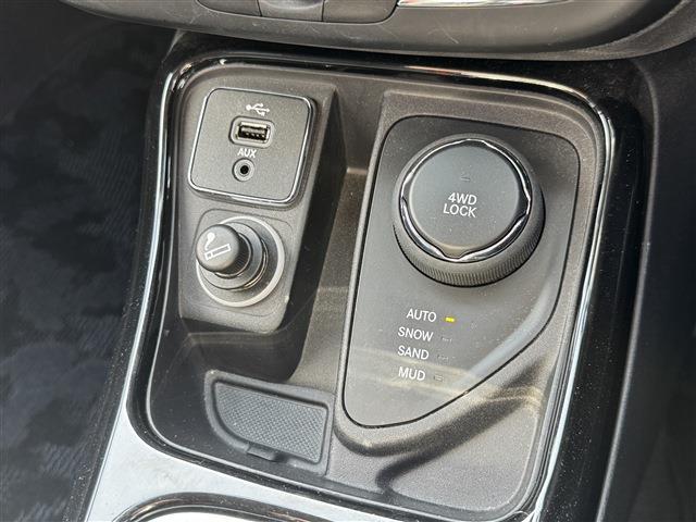 ジープ コンパス リミテッド ４ＷＤ R1年 (東北) 99