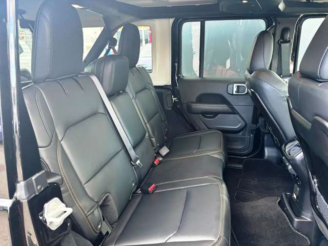 ジープ ラングラー　アンリミテッド アンリミテッド サハラ ４ＷＤ R7年 (東北) 99