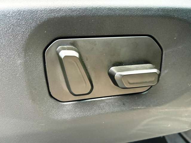 ジープ ラングラー　アンリミテッド アンリミテッド サハラ ４ＷＤ R7年 (東北) 99