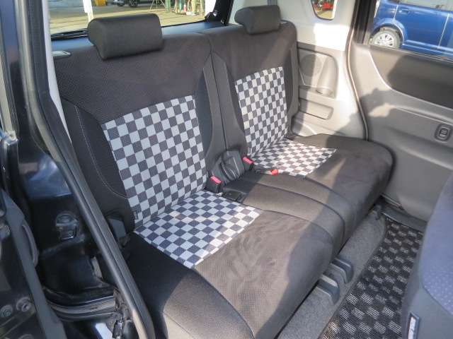 スズキ ソリオ １．２ ブラック＆ホワイト H23年 (関東) 99