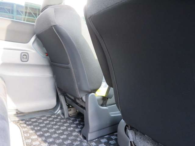 スズキ ソリオ １．２ ブラック＆ホワイト H23年 (関東) 99