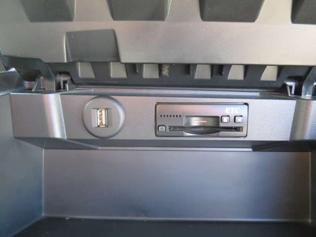 三菱 デリカ　Ｄ：２ １．２ カスタム ハイブリッド ＳＶ ナビパッケージ H30年 (関東) 99