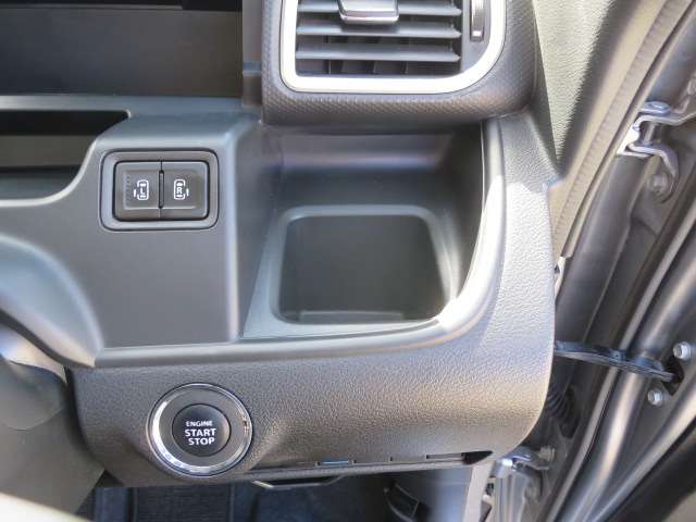 三菱 デリカ　Ｄ：２ １．２ カスタム ハイブリッド ＳＶ ナビパッケージ H30年 (関東) 99