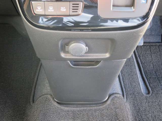 三菱 デリカ　Ｄ：２ １．２ カスタム ハイブリッド ＳＶ ナビパッケージ H30年 (関東) 99