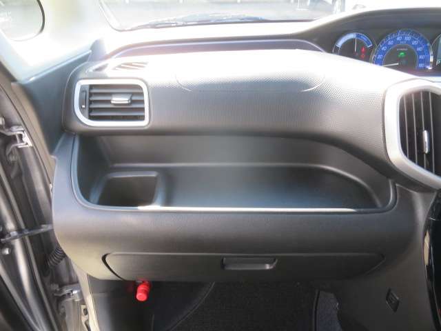 三菱 デリカ　Ｄ：２ １．２ カスタム ハイブリッド ＳＶ ナビパッケージ H30年 (関東) 99