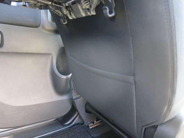 三菱 デリカ　Ｄ：２ １．２ カスタム ハイブリッド ＳＶ ナビパッケージ H30年 (関東) 99