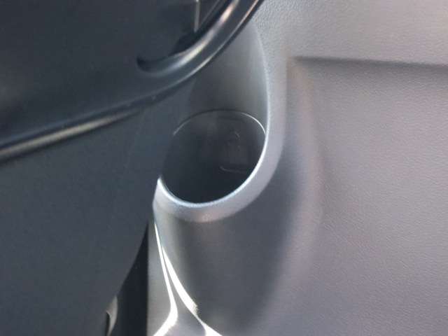 三菱 デリカ　Ｄ：２ １．２ カスタム ハイブリッド ＳＶ ナビパッケージ H30年 (関東) 99