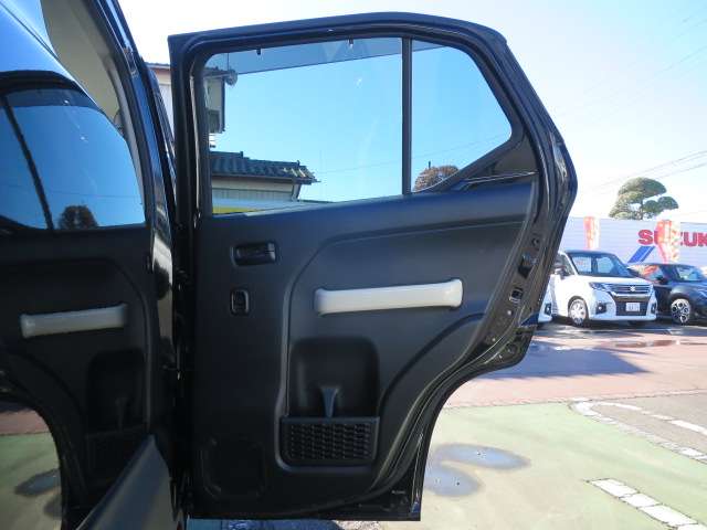 スズキ クロスビー １．０ ハイブリッド ＭＸ ４ＷＤ H30年 (関東) 99