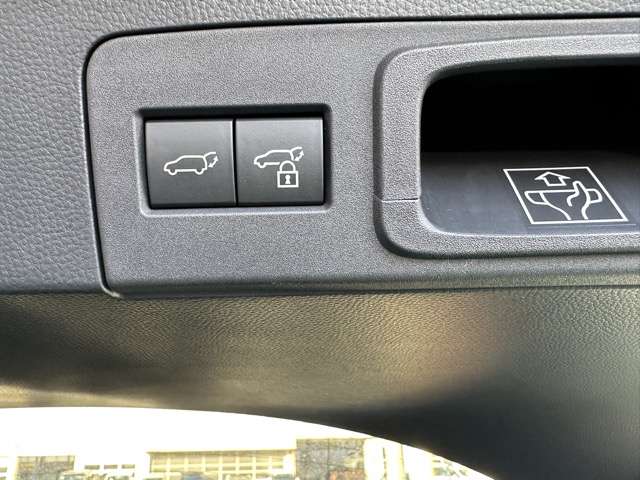 トヨタ クラウン　スポーツ　ハイブリッド ２．５ Ｚ Ｅ－ＦＯＵＲ ４ＷＤ R6年 (東海) 99