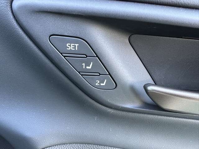 トヨタ クラウン　スポーツ　ハイブリッド ２．５ Ｚ Ｅ－ＦＯＵＲ ４ＷＤ R6年 (東海) 99