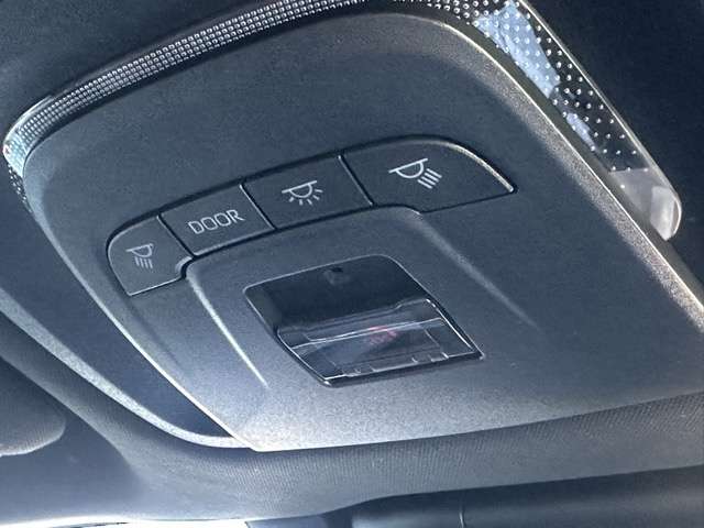 トヨタ クラウン　スポーツ　ハイブリッド ２．５ Ｚ Ｅ－ＦＯＵＲ ４ＷＤ R6年 (東海) 99