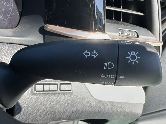 トヨタ クラウン　クロスオーバー　ハイブリッド ２．５ Ｇ アドバンスト レザー パッケージ Ｅ－ＦＯＵＲ ４ＷＤ R5年 (東海) 99